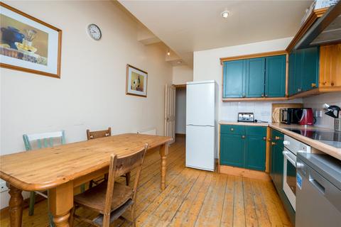 undefined, (2f3) Drummond Street, Edinburgh, EH8