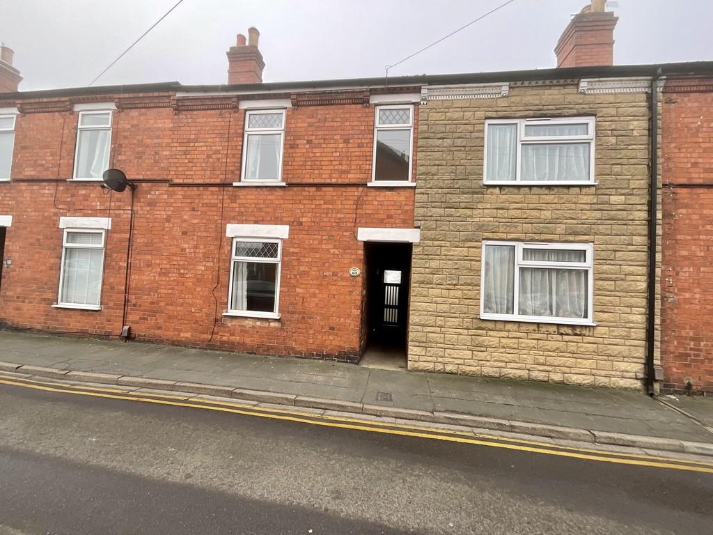 Mill Road, Lincoln 3 bed terraced house £800 pcm (£185 pw)