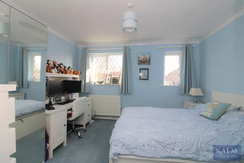 25 Shearwater Close, Stevenage, SG2 9RY