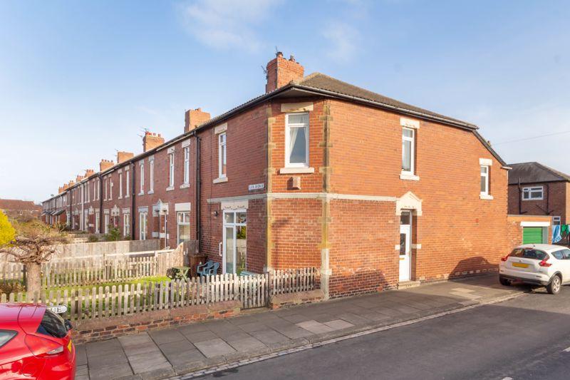 Burn Avenue, Forest Hall, North Tyneside 3 bed terraced house for sale