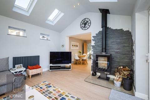 40 Broom Close, Taverham, Norwich, NR8 6FS