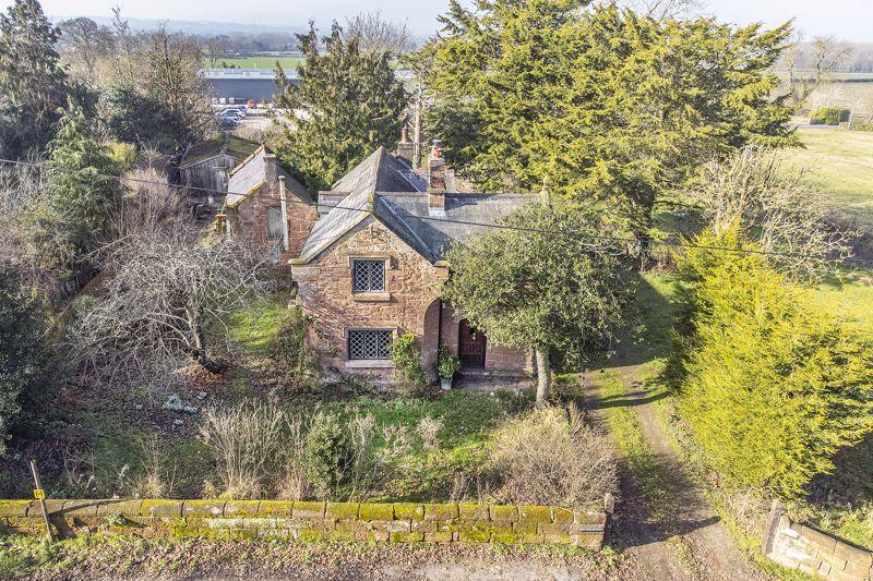 Farndon 3 bed detached house for sale £550,000