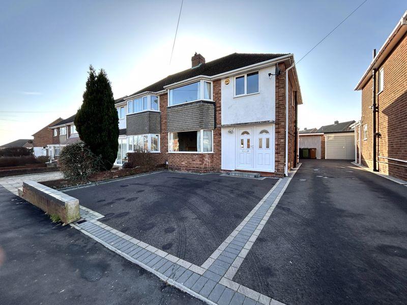 Romney Way, Great Barr, Birmingham B43 7UT 3 bed semidetached house