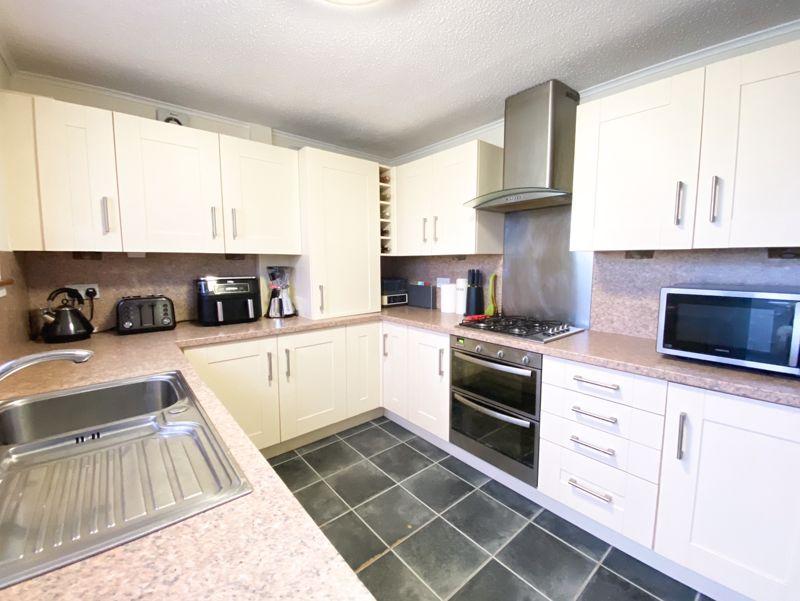 Deveron Road, Troon 2 bed semidetached villa £130,000