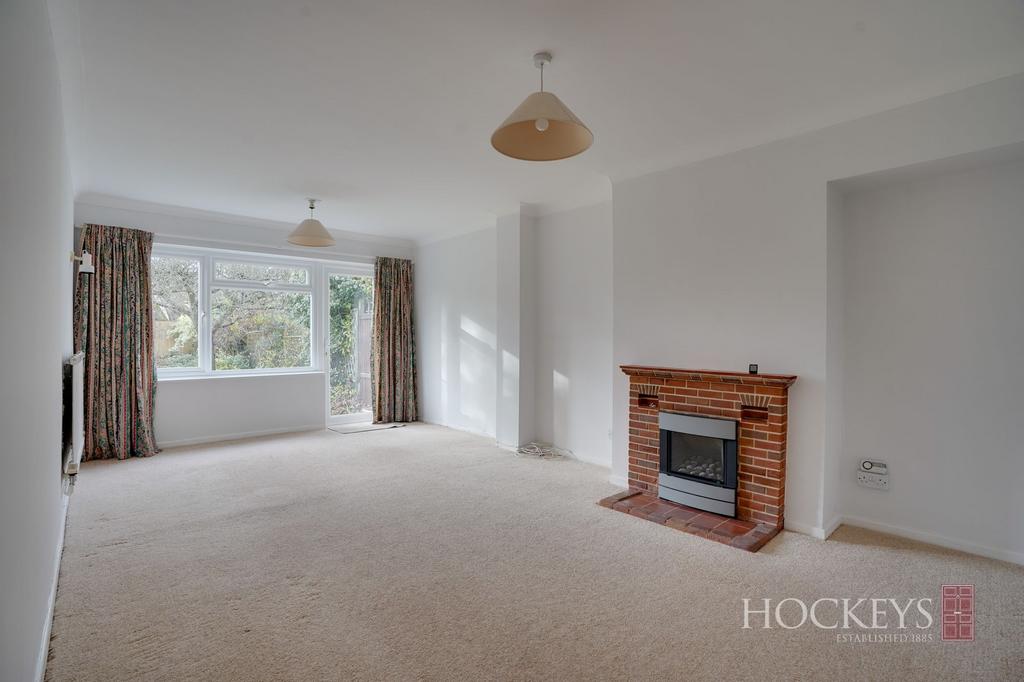 Harding Way, Cambridge, CB4 3 bed semidetached house £500,000