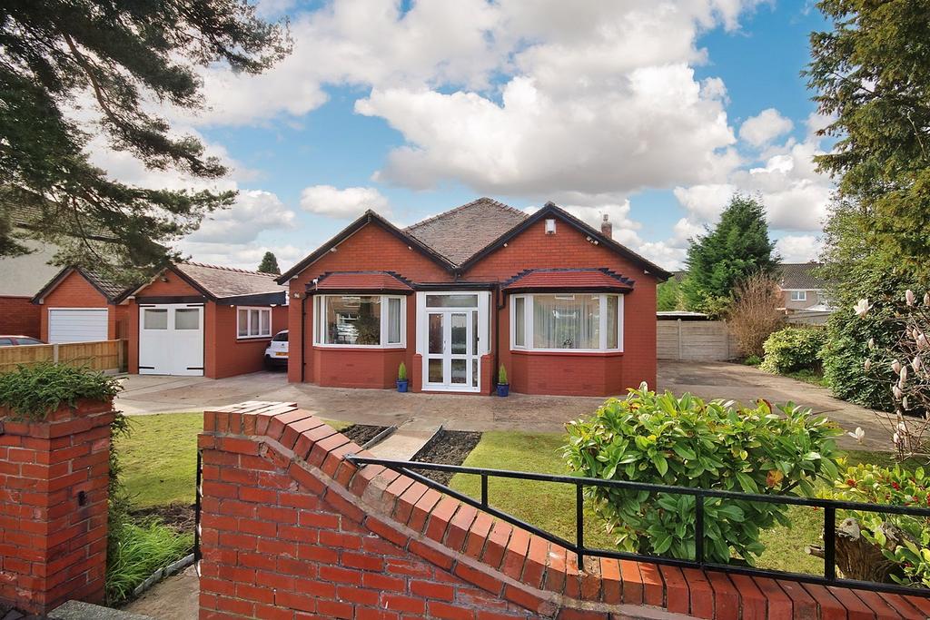 Park Road, Great Sankey, Warrington, WA5 3 bed detached bungalow for