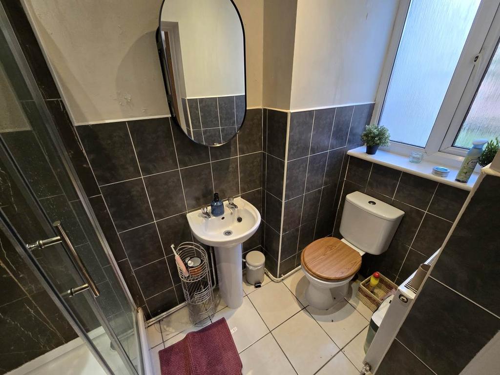 Bathroom (1)