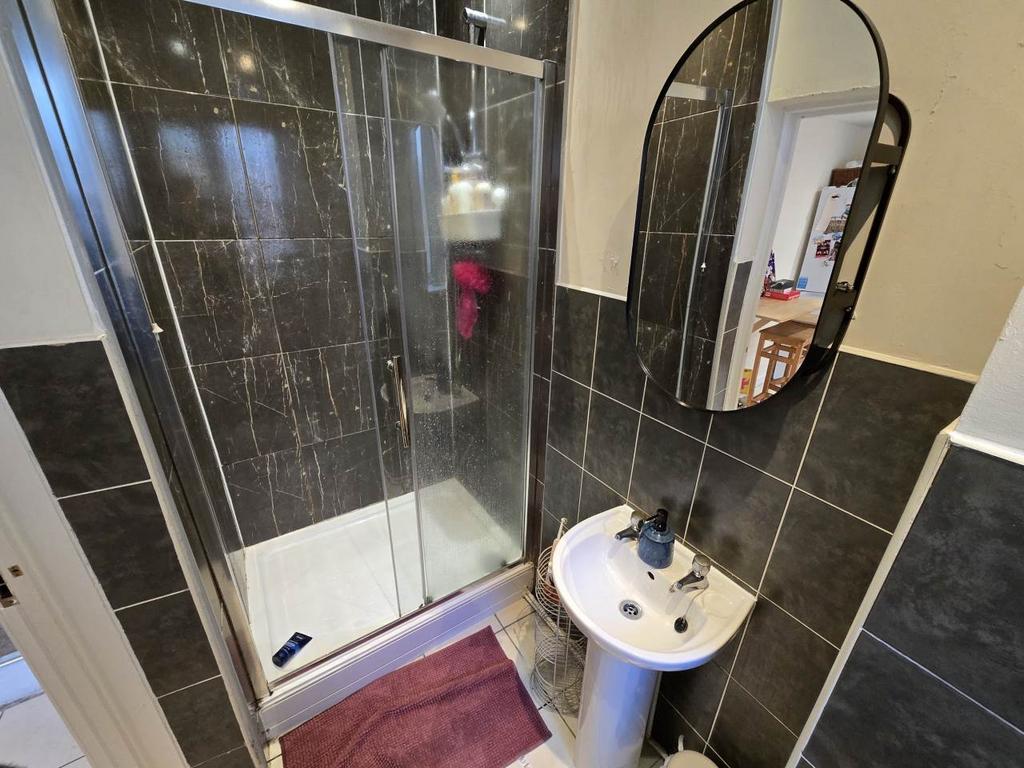 Bathroom (2)