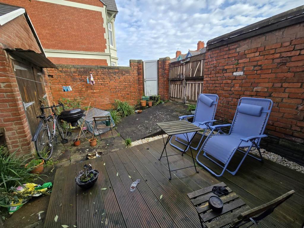 Garden (1)