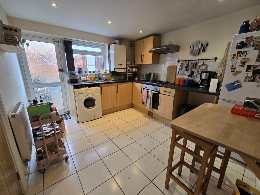 Kitchen (1)