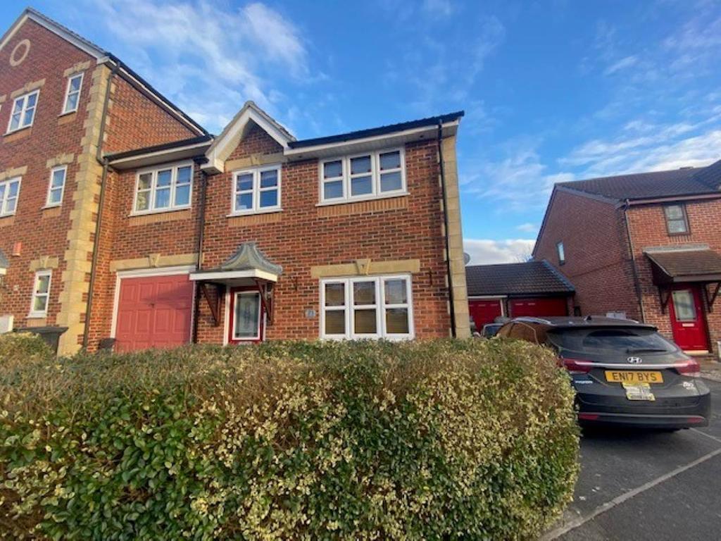 Azalea Road, Wick St Lawrence, WestonsuperMare 3 bed house to rent