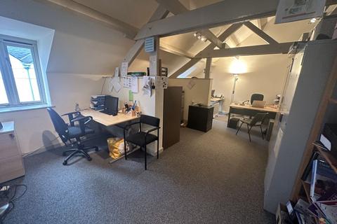 Office for sale, Lion Yard, Brecon, LD3