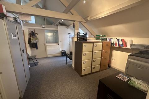 Office for sale, Lion Yard, Brecon, LD3