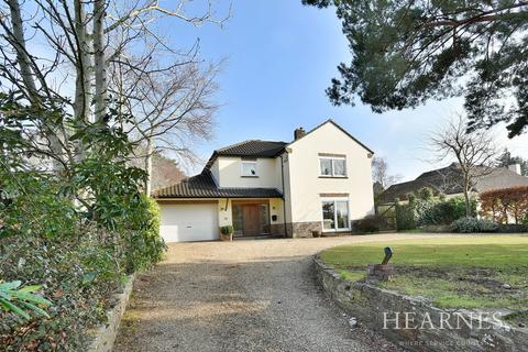 30 Crescent Walk, West Parley, Ferndown, BH22 8PZ