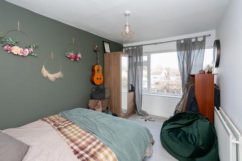 63 Ashdown Drive, Borehamwood, WD6 4NA