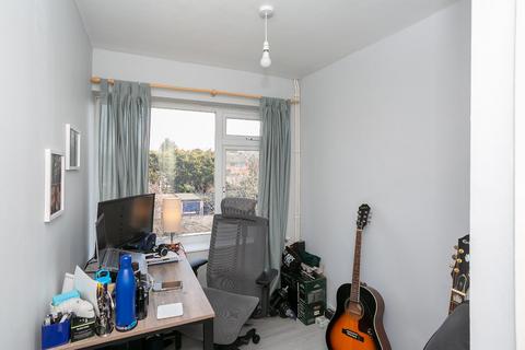 63 Ashdown Drive, Borehamwood, WD6 4NA
