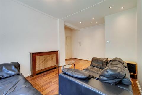 2 bedroom flat to rent, Edith Villas, West Kensington