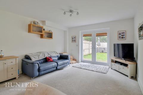 15 Lockside, Littleborough, OL15 0HX