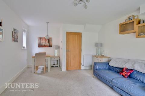 15 Lockside, Littleborough, OL15 0HX
