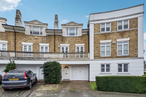 20 Fitzroy Crescent, London, W4 3EL