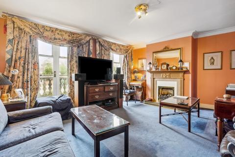 20 Fitzroy Crescent, London, W4 3EL