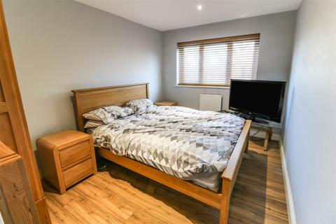 49 Red Willow, Harlow, CM19 5PB