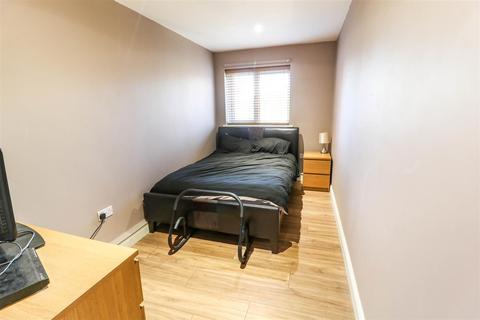 49 Red Willow, Harlow, CM19 5PB