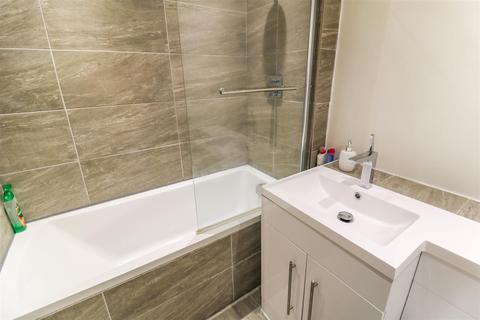 49 Red Willow, Harlow, CM19 5PB