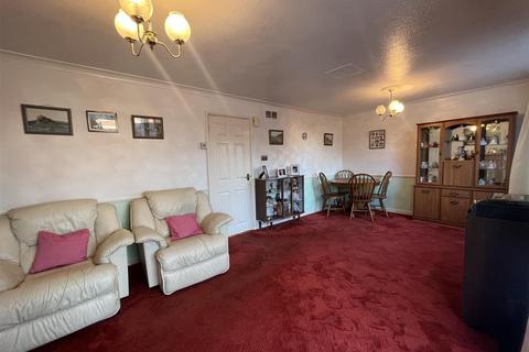 3 bedroom semi-detached house for sale - Laburnum Drive, Sutton Coldfield