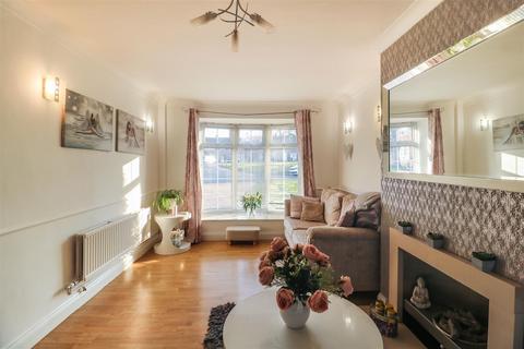 88 Chippingfield, Harlow, CM17 0DL