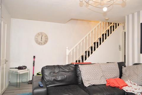 9 Geneva Walk, Chadderton, Oldham, OL9 9AG