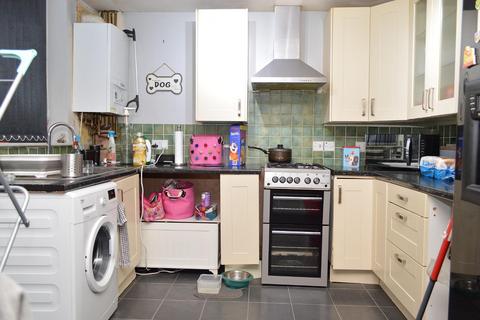 9 Geneva Walk, Chadderton, Oldham, OL9 9AG