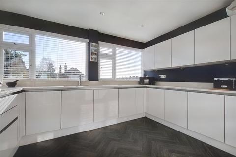 65 Moore Road, Mapperley, Nottingham, NG3 6EJ
