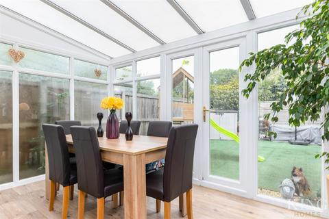 42 Blakemere Close, Redditch, B98 0LZ