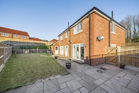 6, Manor View Lower Road, Temple Ewell, Dover, CT16 3PU