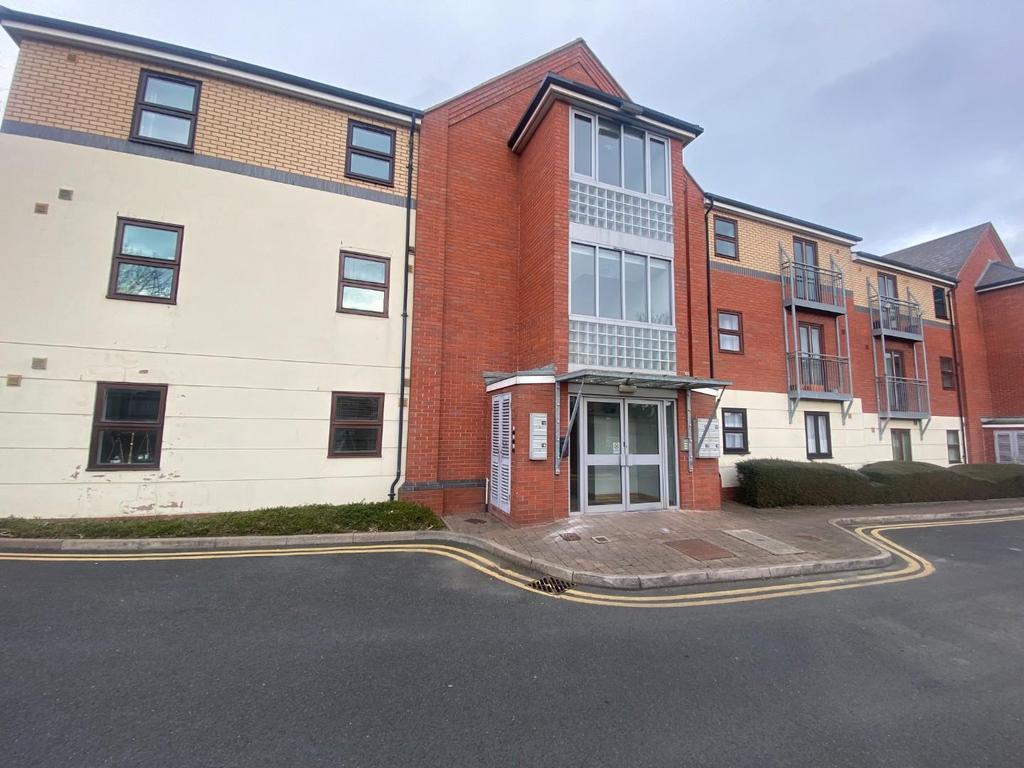 Albert Road, Tamworth 2 bed apartment £750 pcm (£173 pw)