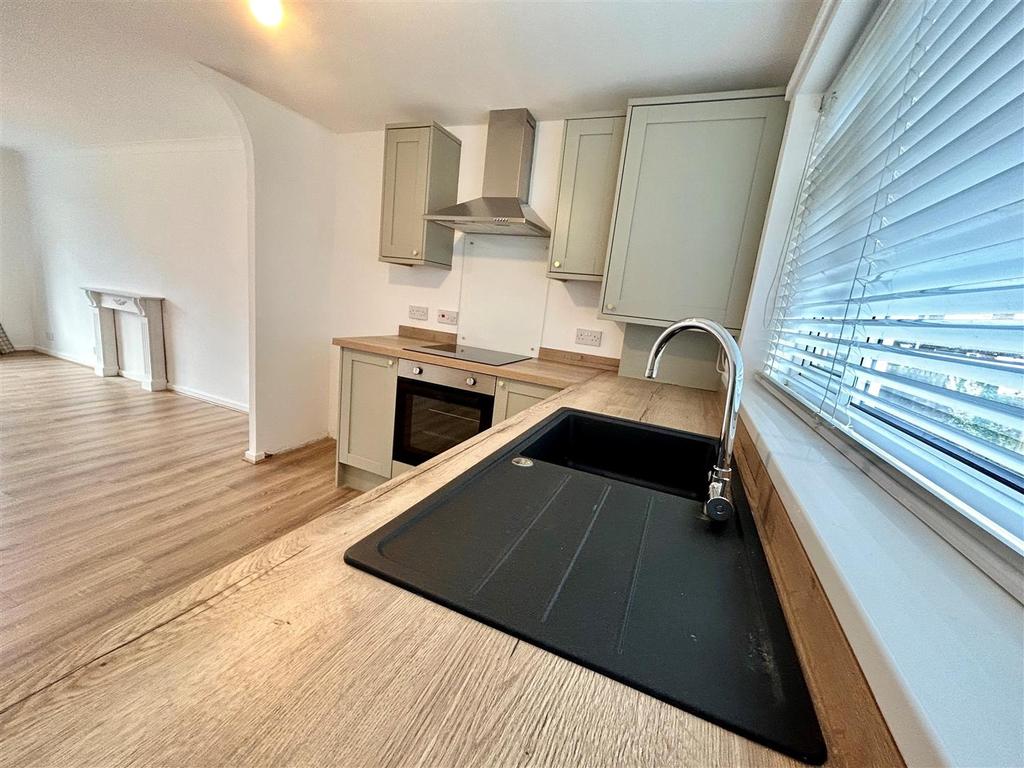 Rowan Drive, Ponteland, Newcastle... 2 bed apartment £795 pcm (£183 pw)