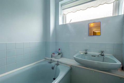 7 Canterbury Close, Studley, B80 7JF