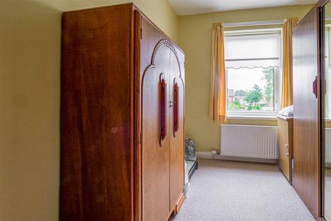 7 Canterbury Close, Studley, B80 7JF