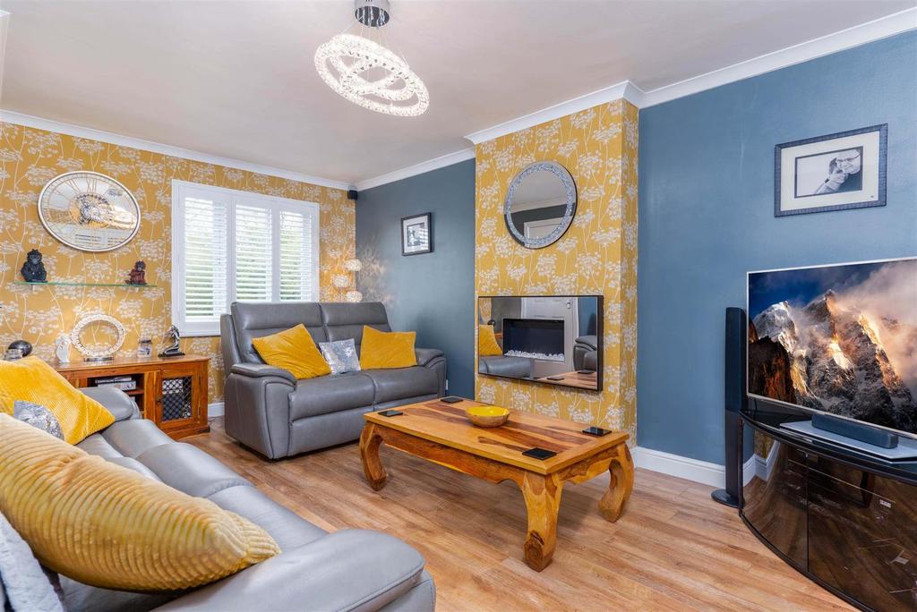 Hatfield Close, Redditch 3 bed detached house £325,000