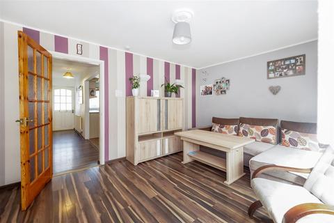 12 Tower Close, Bidford On Avon, Alcester, B50 4EA