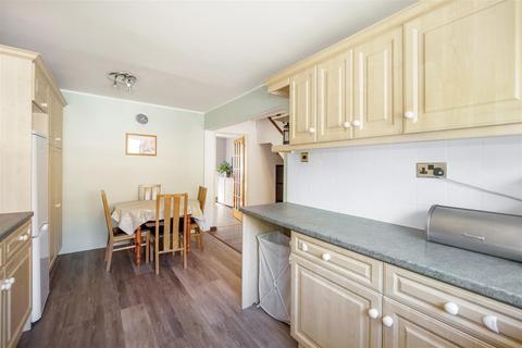 12 Tower Close, Bidford On Avon, Alcester, B50 4EA