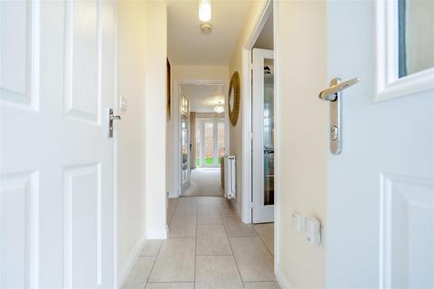58 Chestnut Way, Bidford On Avon, Alcester, B50 4GF