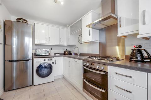 58 Chestnut Way, Bidford On Avon, Alcester, B50 4GF