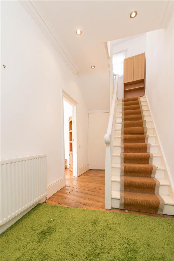 St. Thomas Crescent, Newcastle upon Tyne 2 bed house £895 pcm (£207 pw)