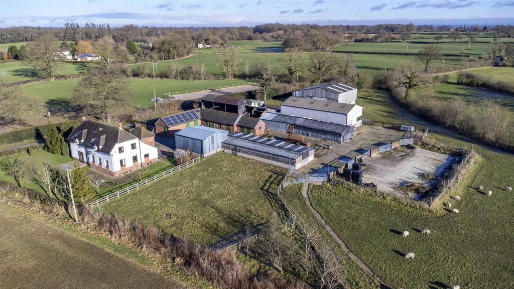 Broughall, Whitchurch, SY13 4EH 4 bed country house £875,000