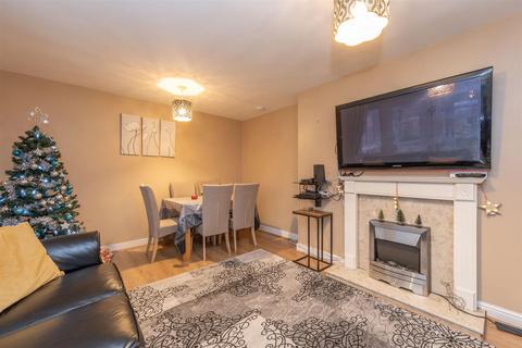 7b Castle Road, Studley, B80 7LP