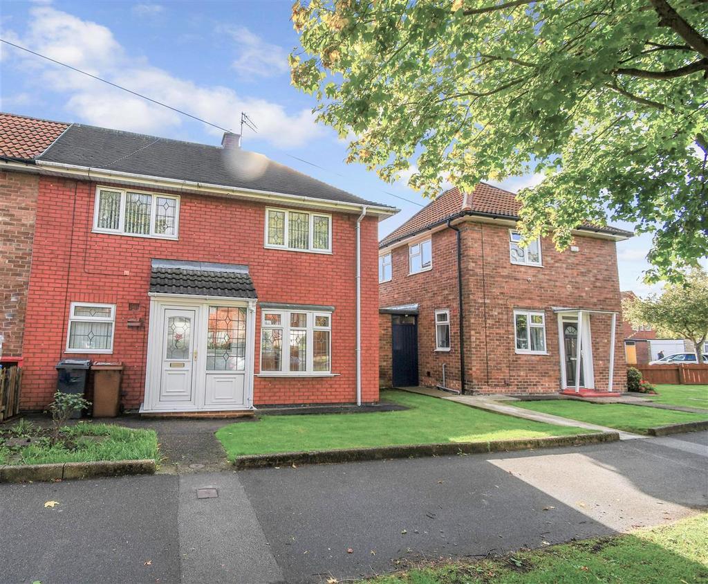 Staveley Road, Hull 2 bed end of terrace house for sale £100,000