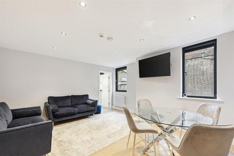 1 bedroom apartment to rent, Masons Yard, St James, SW1Y