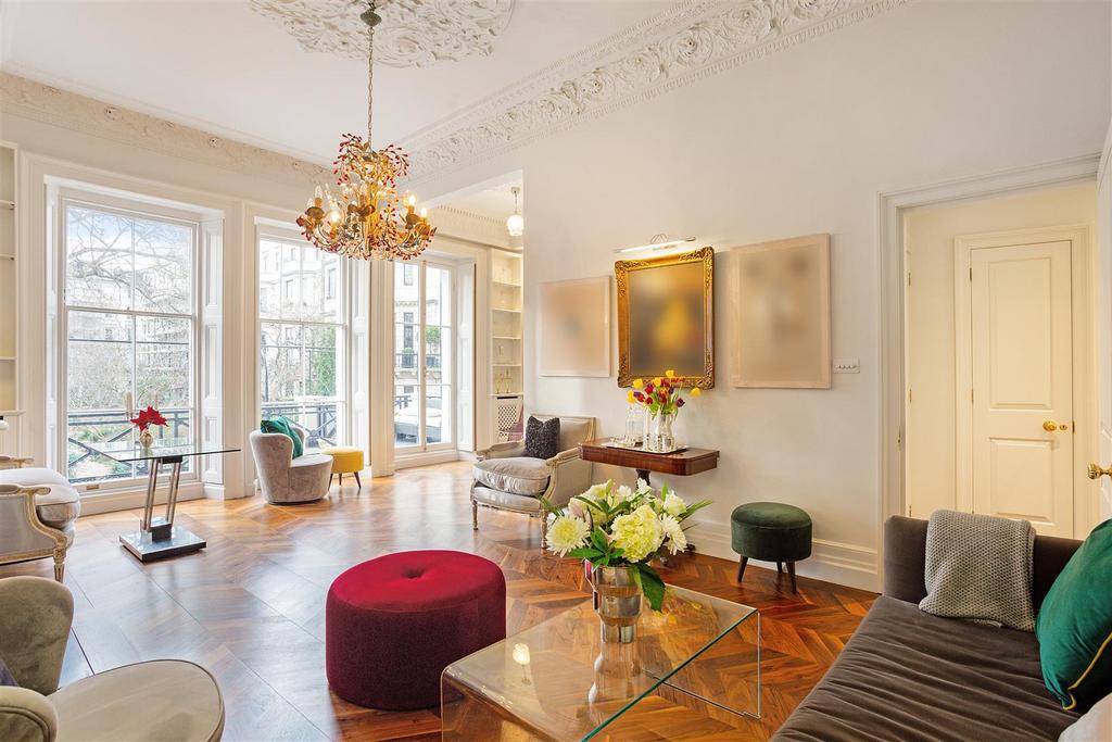 Ennismore Gardens, Knightsbridge, SW7 1 bed apartment to rent £8,667